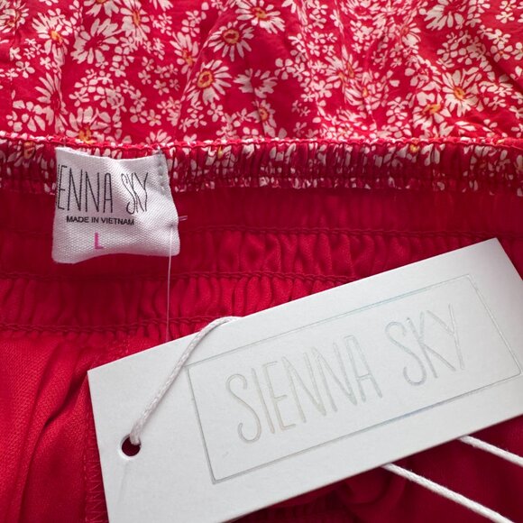 NWT Sienna Sky Red w/White & Yellow Flowers Skirt w/Hidden Red Shorts Large - Picture 8 of 8